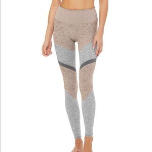 Alo Yoga AloSoft Leggings